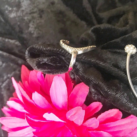 Rhinestone Heart and Bangle Jewelry Set - Picture 6 of 8